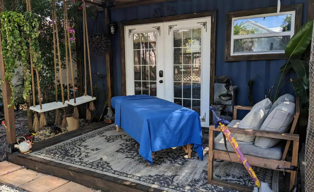 坦帕Cozy Af Tiny-House Oasis别墅 外观 照片