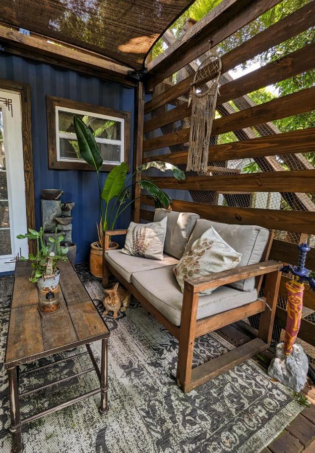 坦帕Cozy Af Tiny-House Oasis别墅 外观 照片