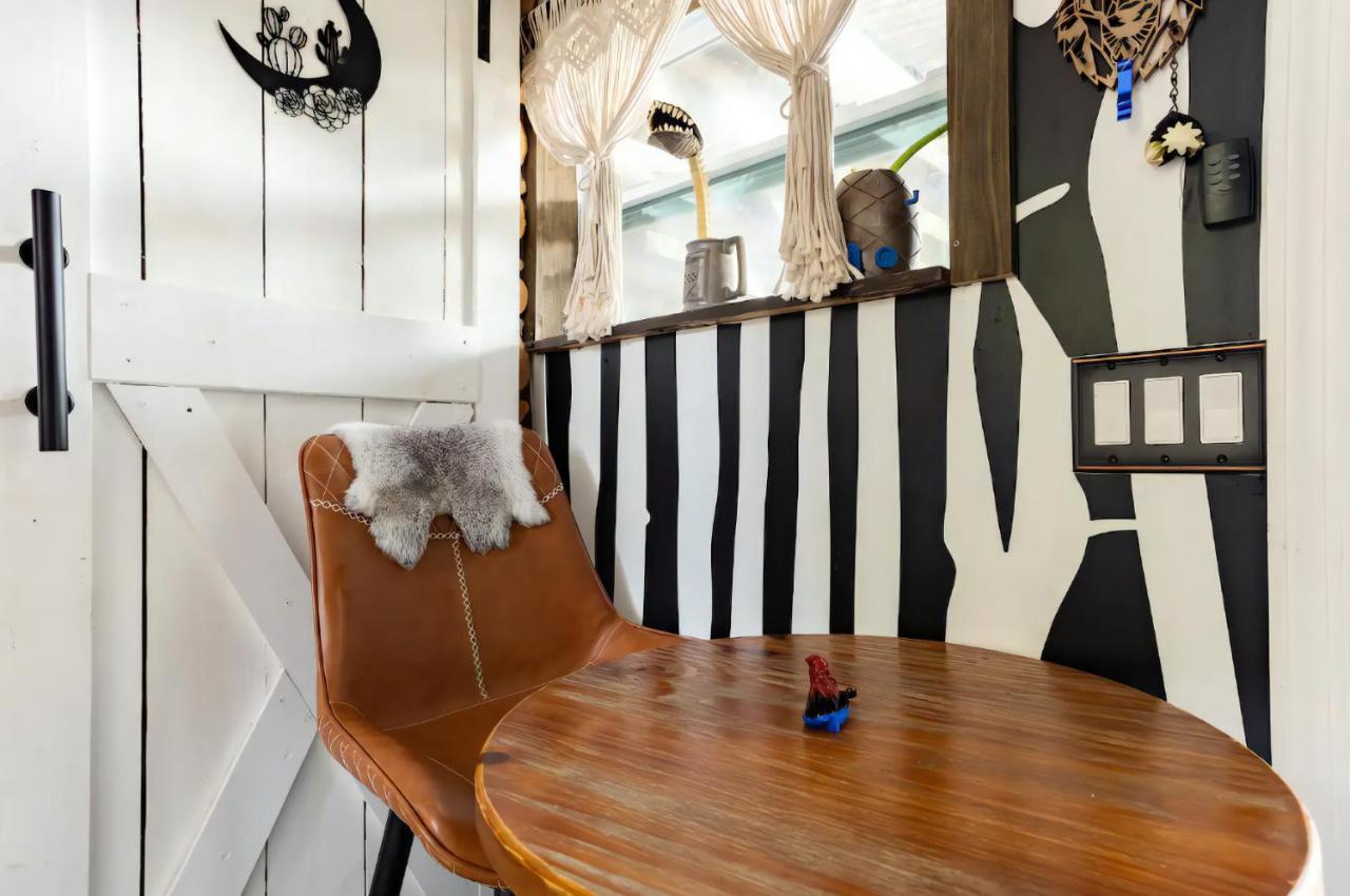 坦帕Cozy Af Tiny-House Oasis别墅 外观 照片